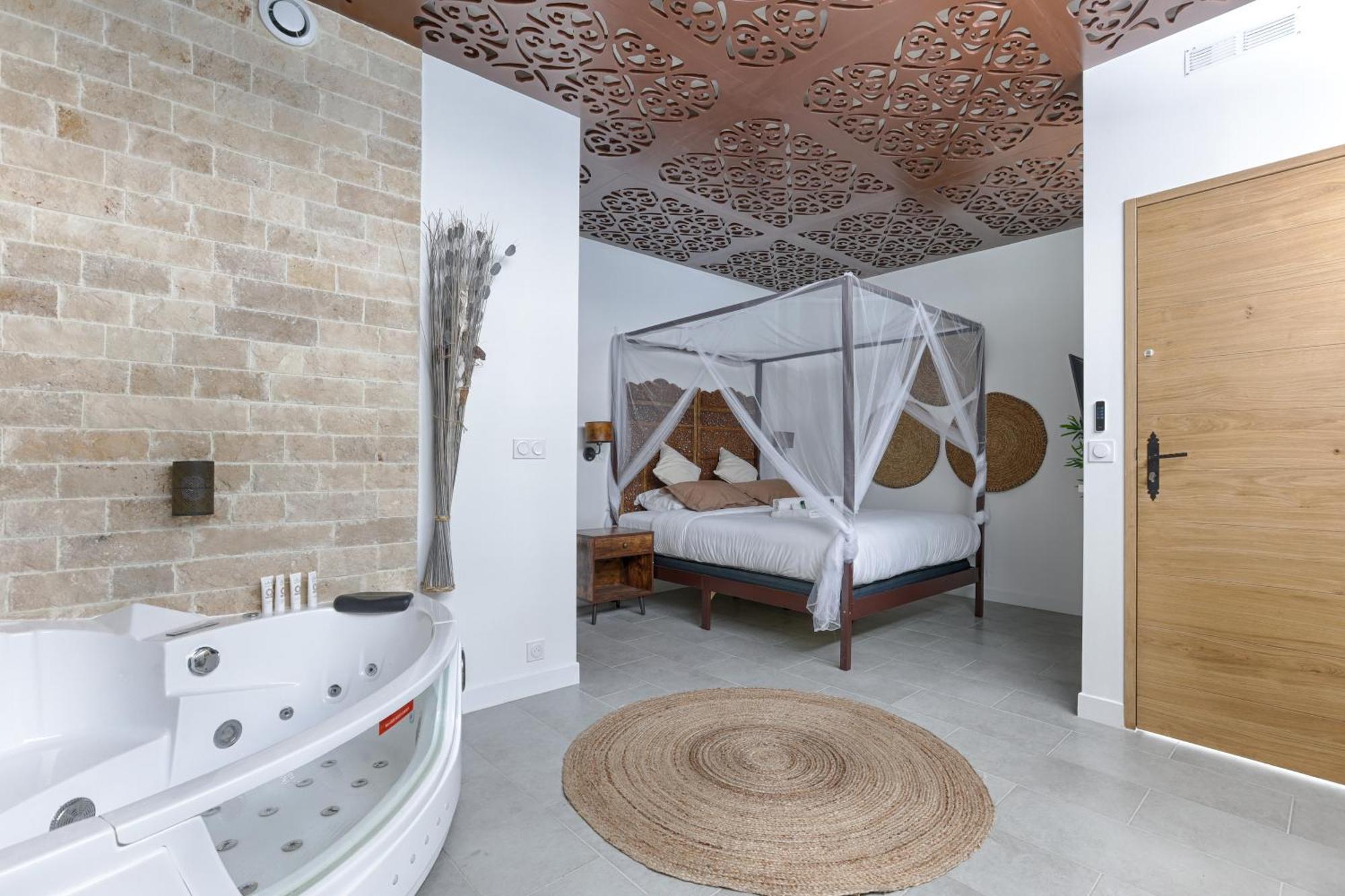 Mykeypers - Lovely Studio With Jacuzzi Párizs Kültér fotó